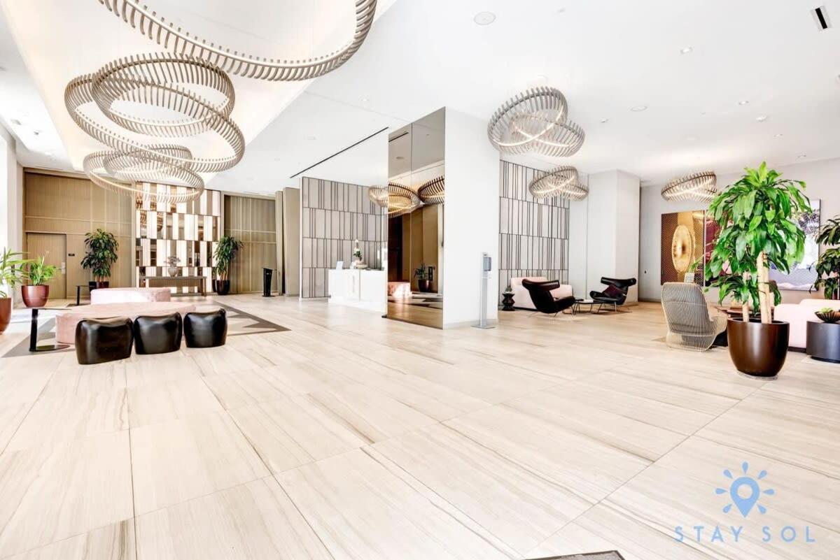 Luxury With Stunning View, Balcony, Amazing Pools Appartement Hollywood Buitenkant foto