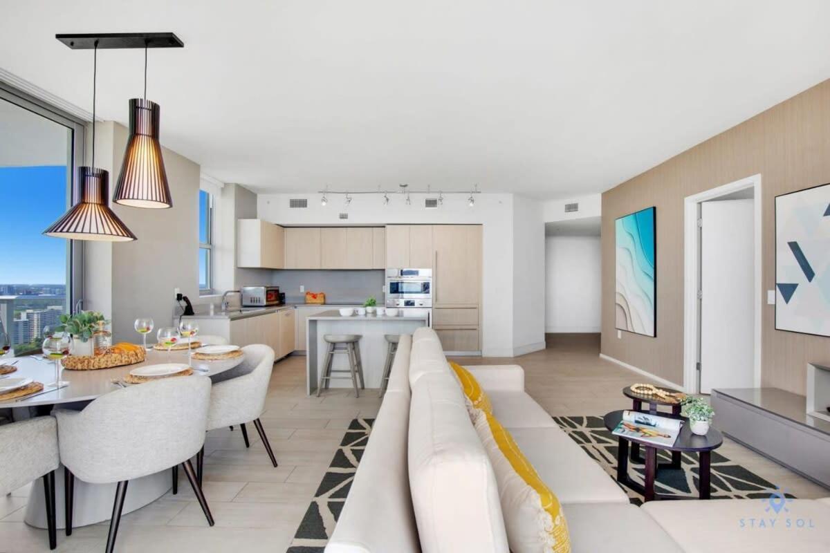 Luxury With Stunning View, Balcony, Amazing Pools Appartement Hollywood Buitenkant foto