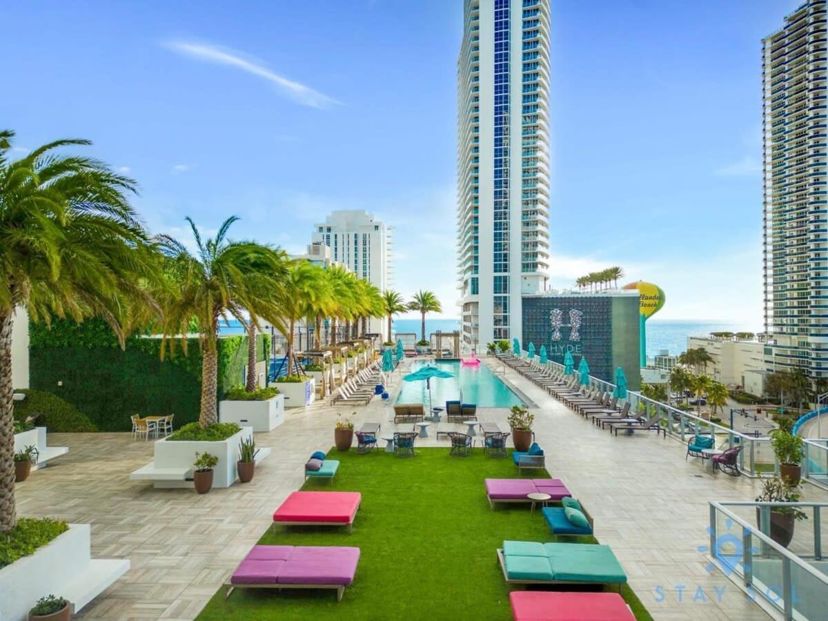Luxury With Stunning View, Balcony, Amazing Pools Appartement Hollywood Buitenkant foto