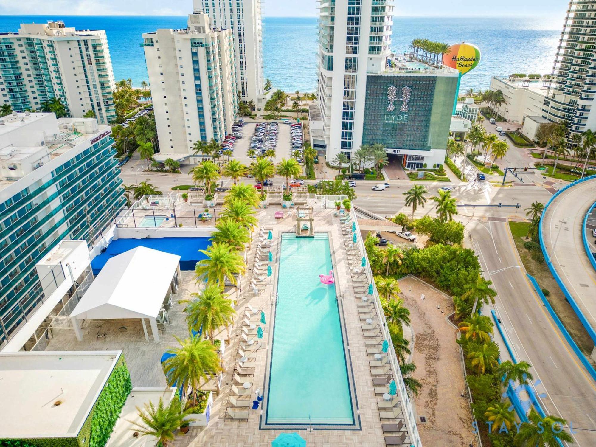Luxury With Stunning View, Balcony, Amazing Pools Appartement Hollywood Buitenkant foto